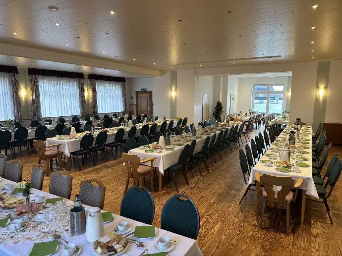 Saal zur Trauerfeier 1